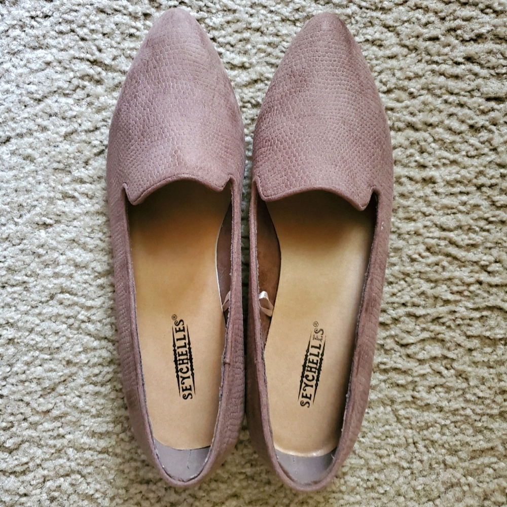 Golden heel loafers Seychelles